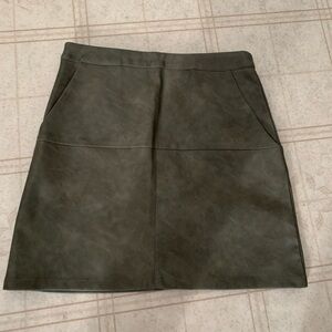 Shine star faux leather skirt